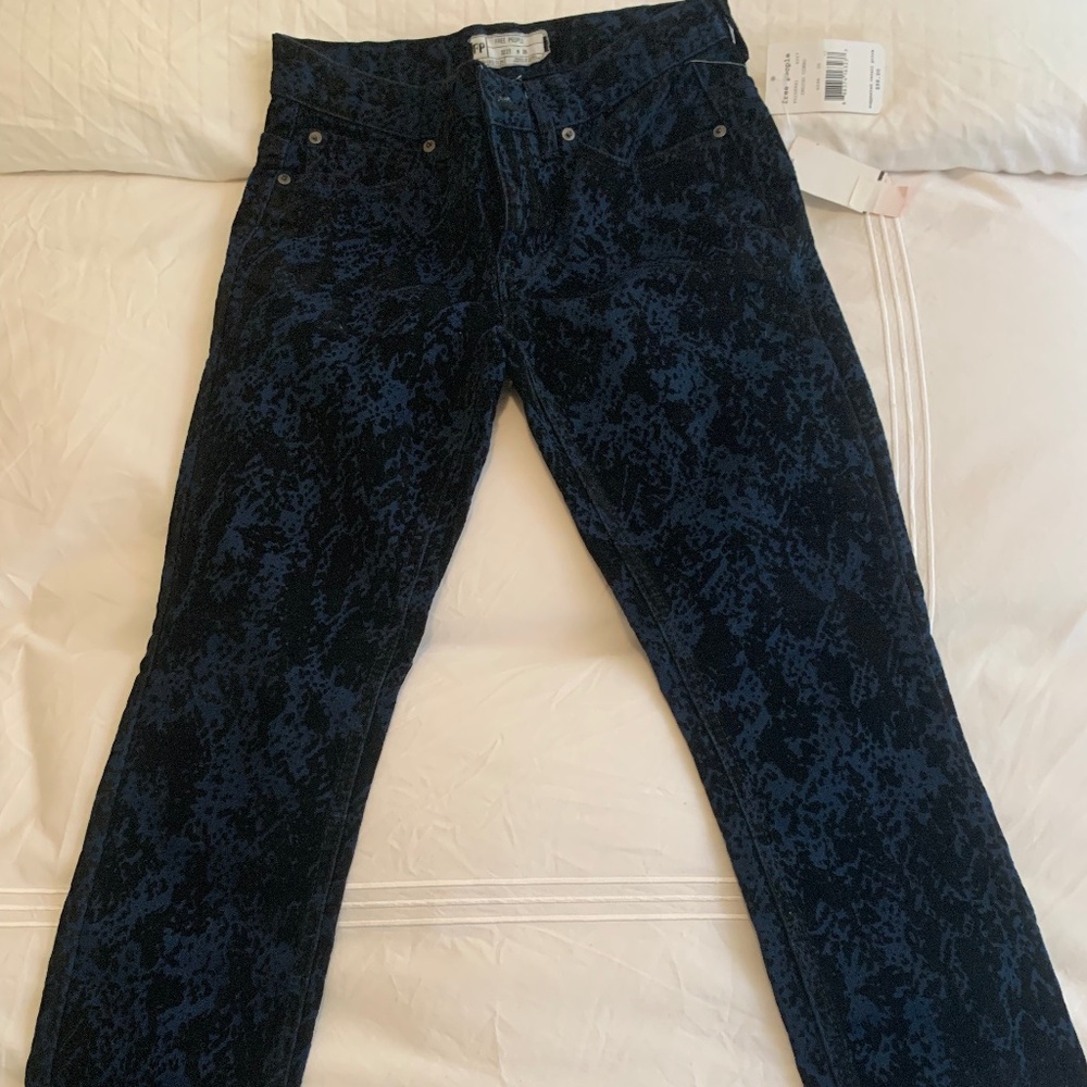 NWT Free People Skinny Jeans Indigo print size 26